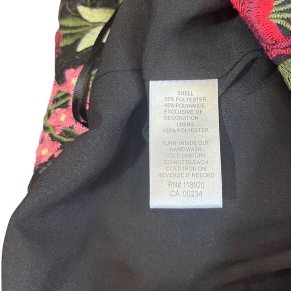 Lucy Paris NWOT Embroidered Floral Skirt - Picture 9 of 9